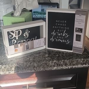 Reversible shadow box signs